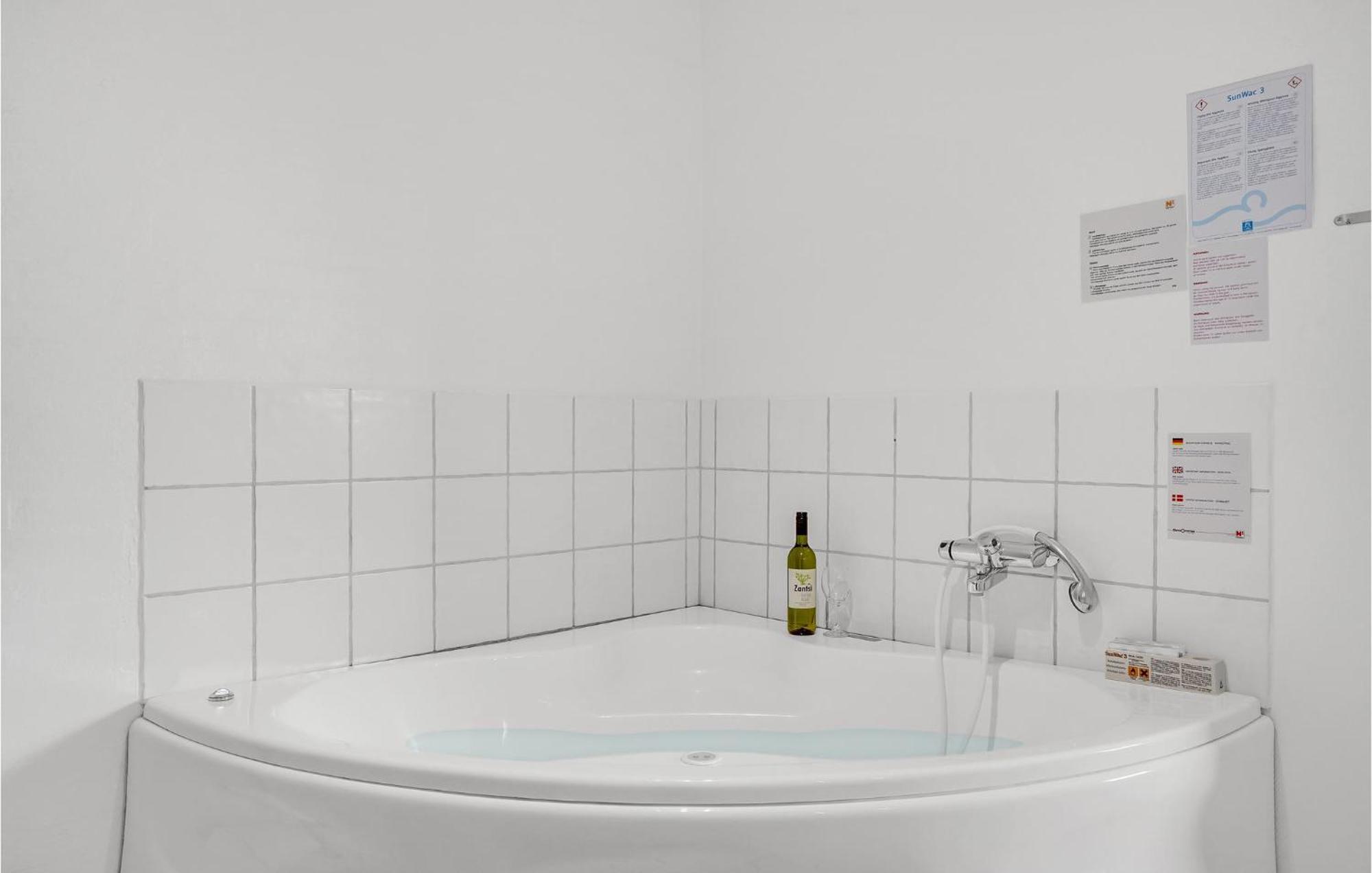 Amazing Home In Hvide Sande With Wifi Bjerregård Esterno foto