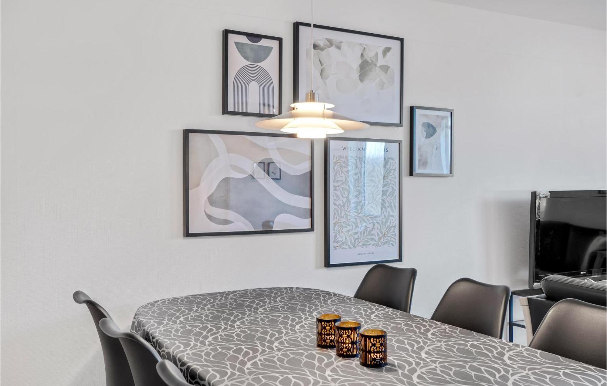Amazing Home In Hvide Sande With Wifi Bjerregård Esterno foto