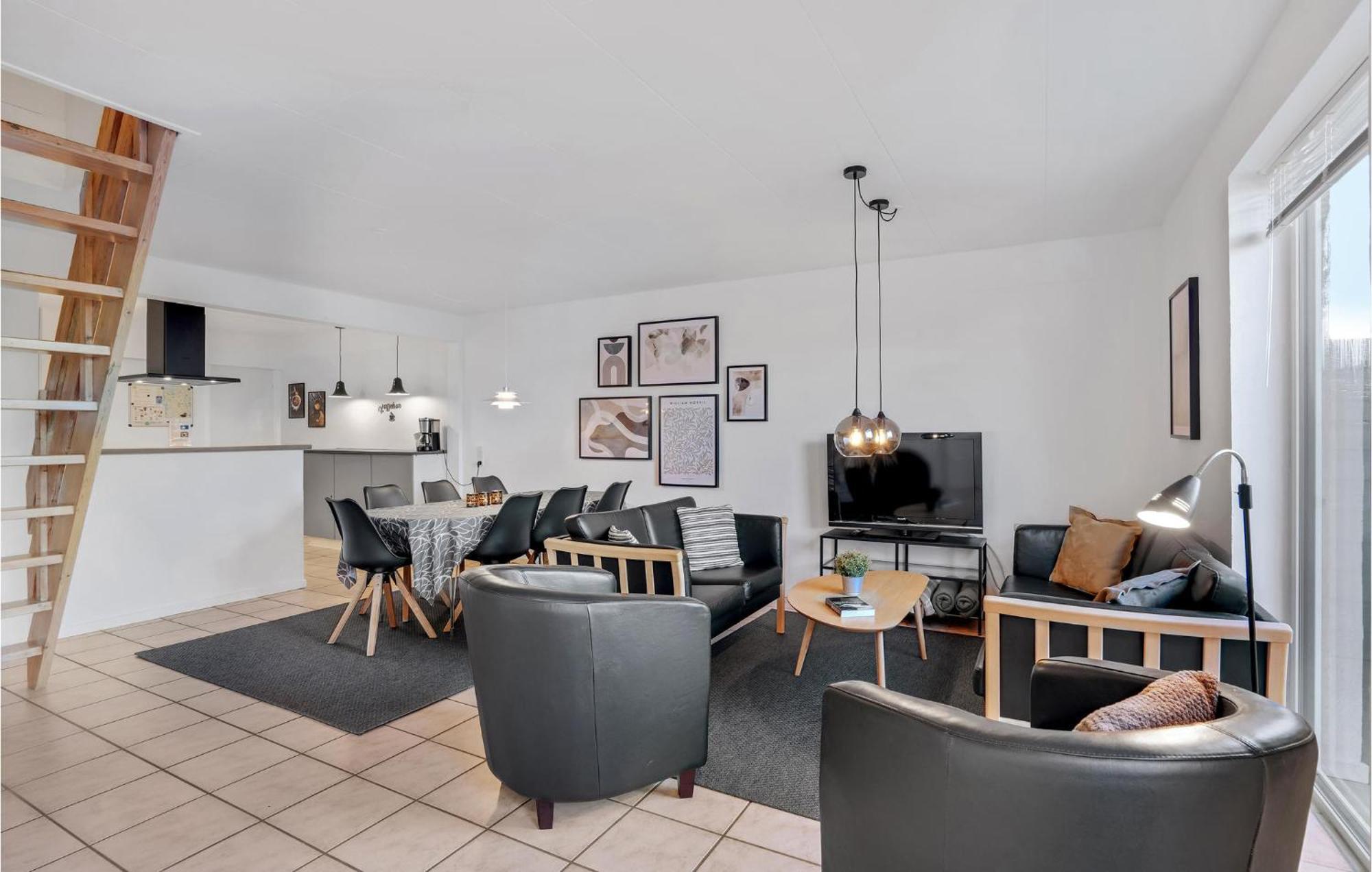 Amazing Home In Hvide Sande With Wifi Bjerregård Esterno foto