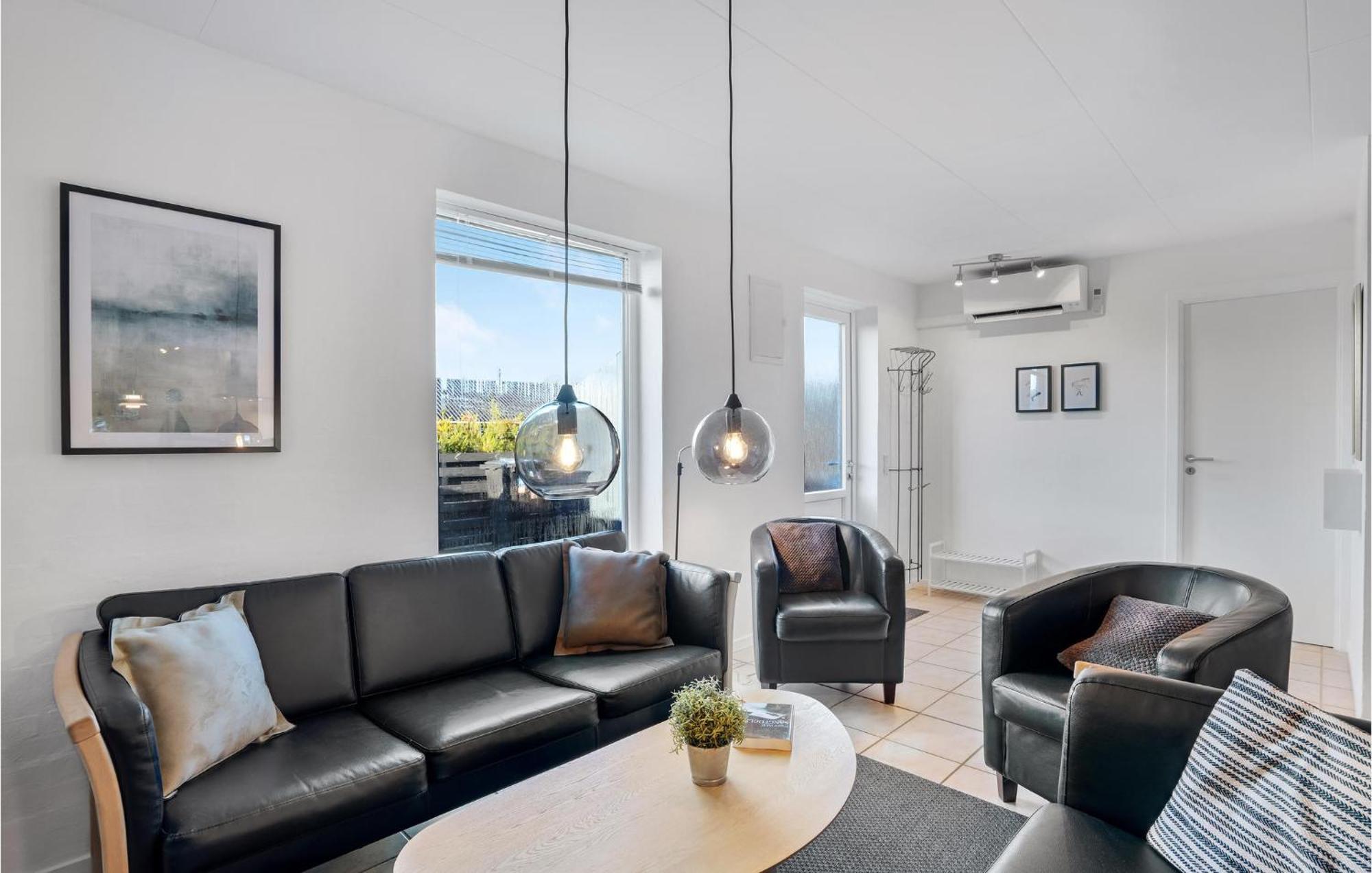 Amazing Home In Hvide Sande With Wifi Bjerregård Esterno foto